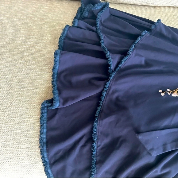 H.J.W Huang Jin Wu beautiful ruffled navy dress M with flower stitches thick! - Picture 3 of 10